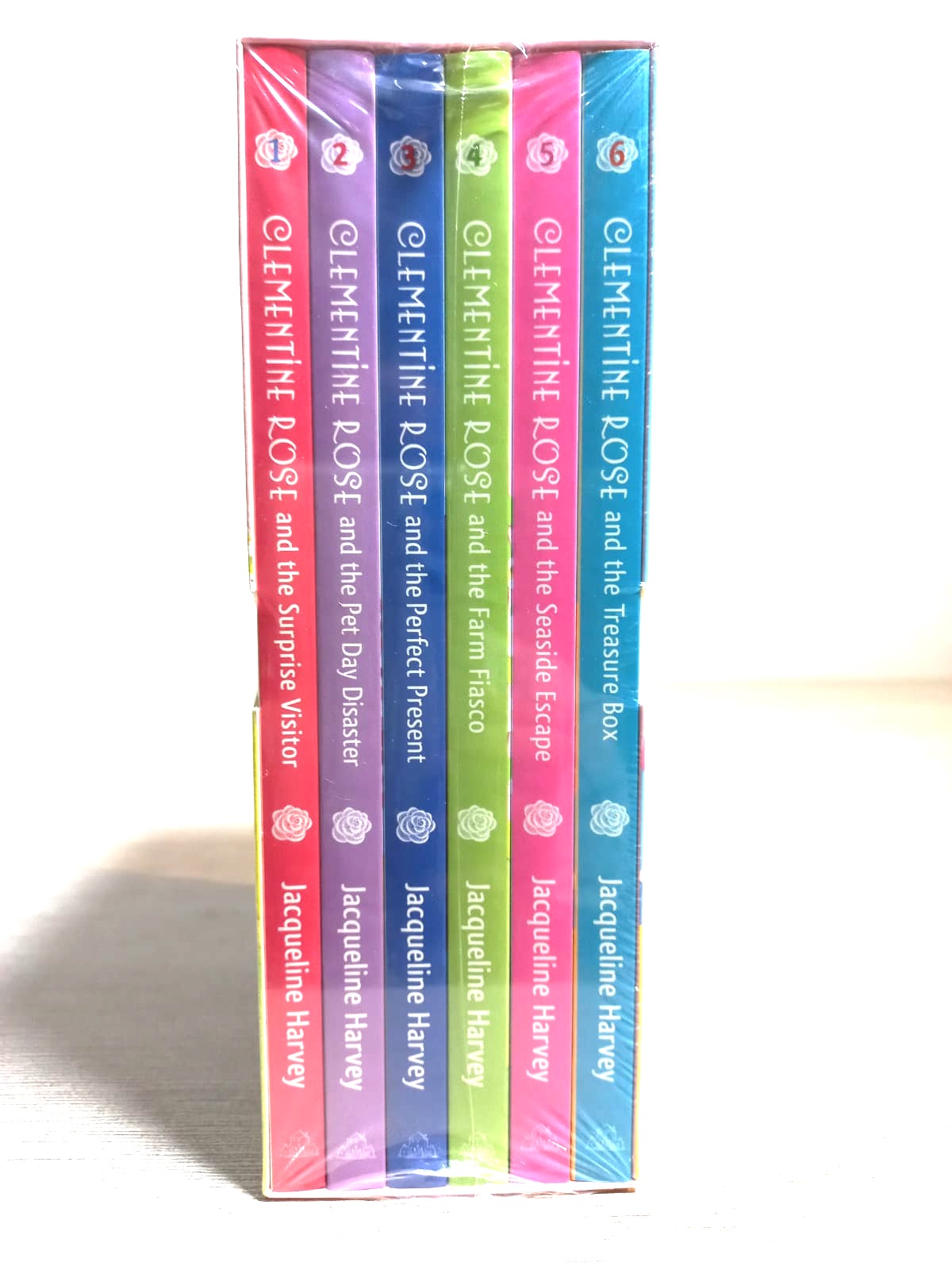 Clementine Rose boxed set available for home delivery in Pakistan