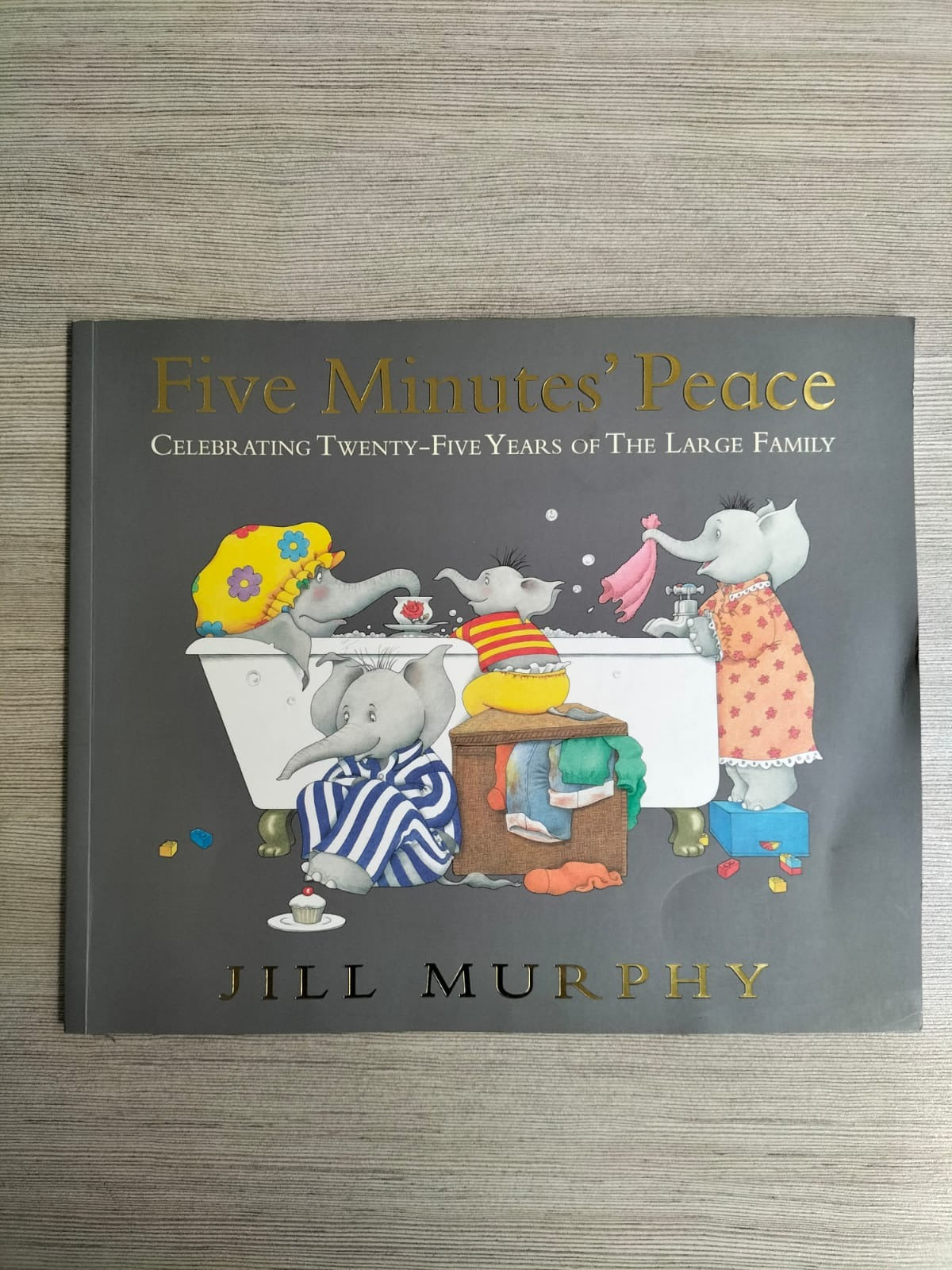 Five Minutes' Peace (Pre-loved Book)